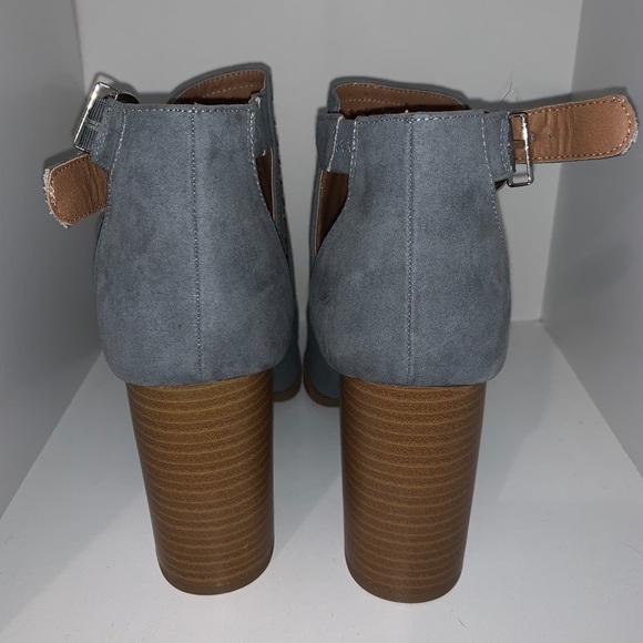 Boho Light Blue Chunky Heels - Picture 4 of 4